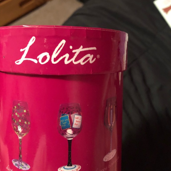 NWT Wine Glass - Picture 4 of 6